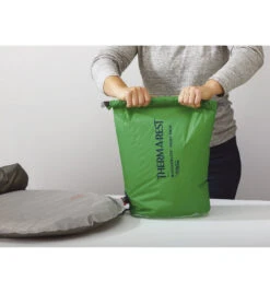 Therm-a-Rest BlockerLite Pump Sack - Sack Zum Aufpumpen -Sportler Verkaufs-Shop d1390 therm a rest blockerlite pump sack 2169579 535075